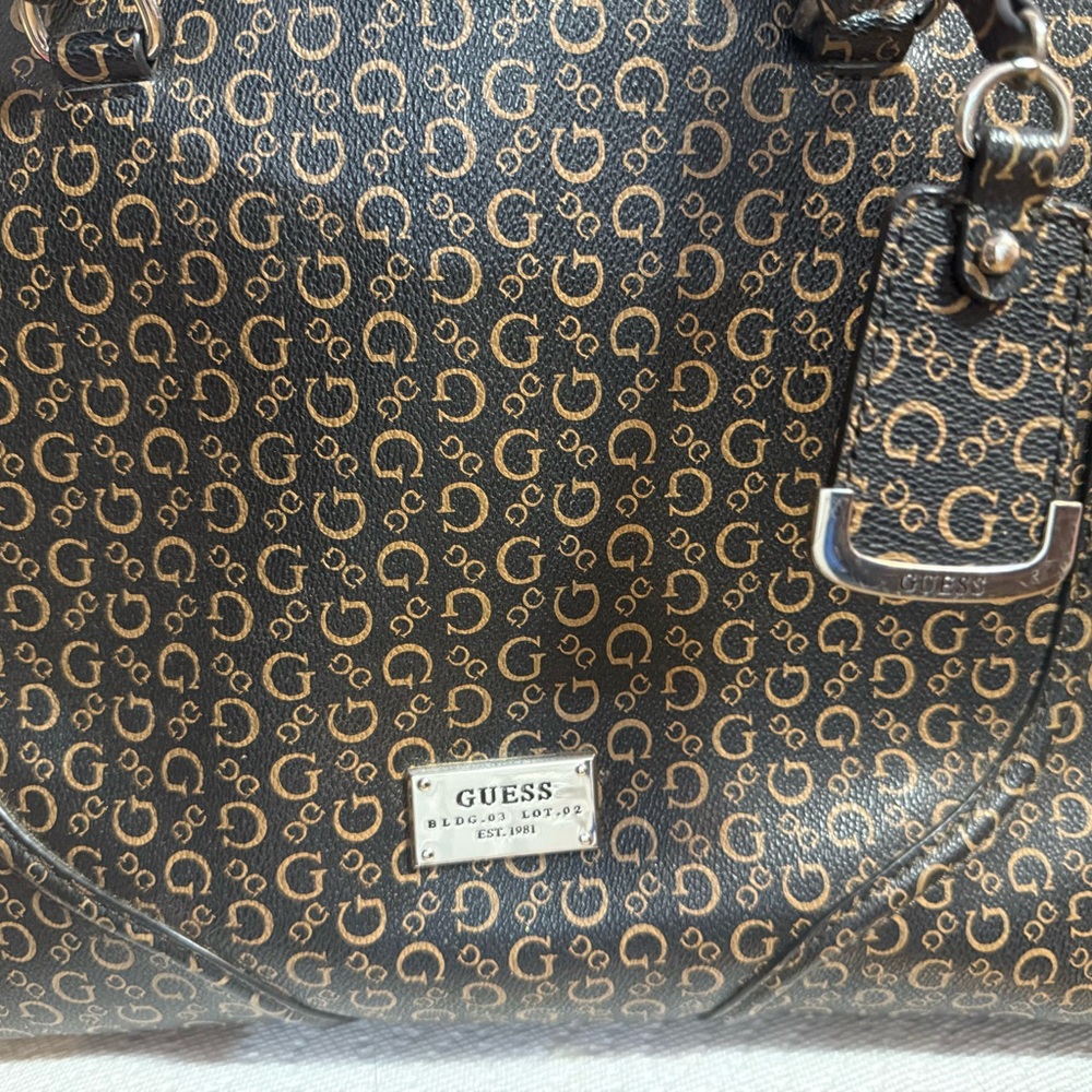 Guess purse
